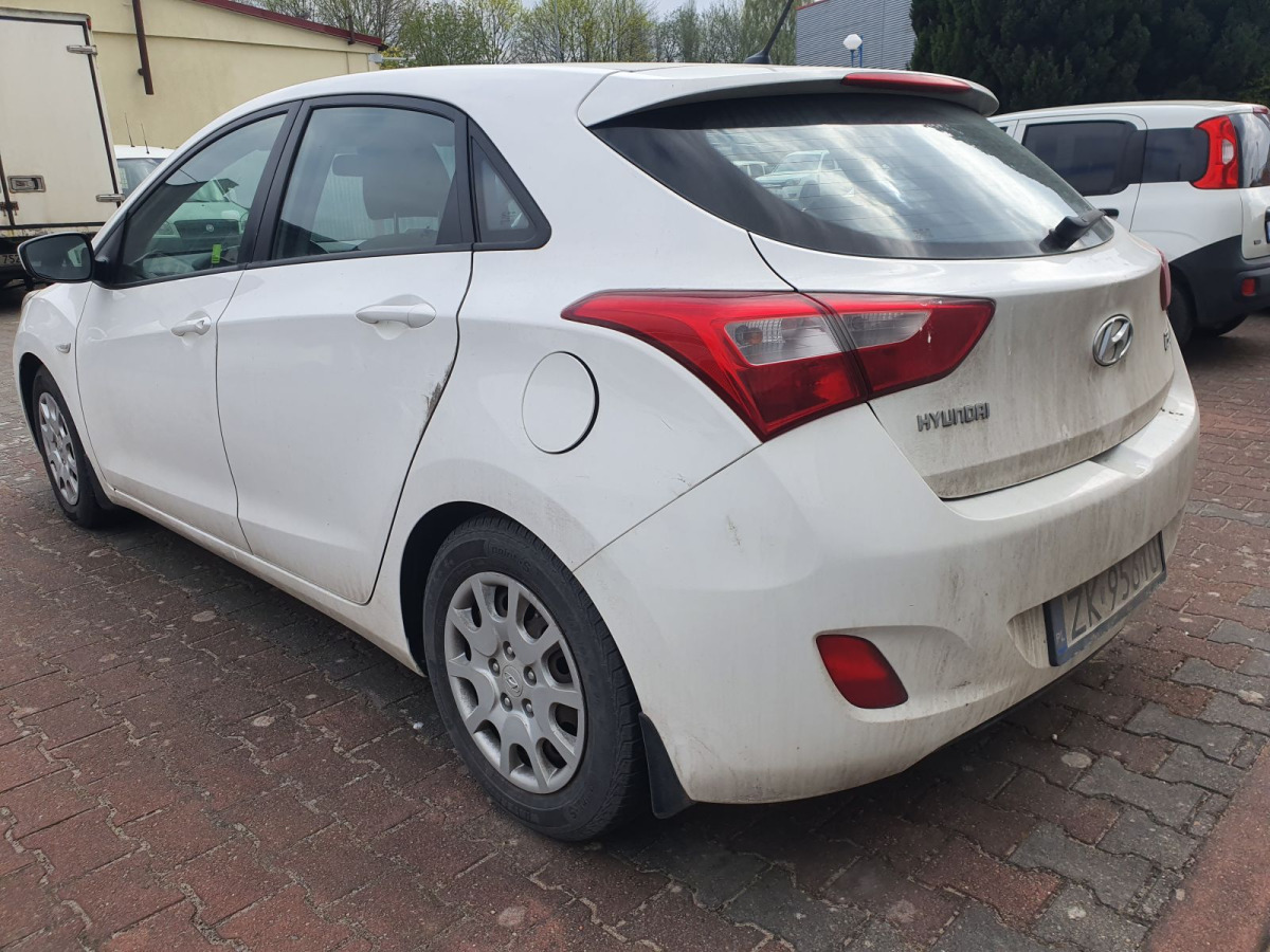 HYUNDAI I30 HATCHBACK - Hečbek: slika 3 HYUNDAI I30 HATCHBACK - Hečbek: slika 3