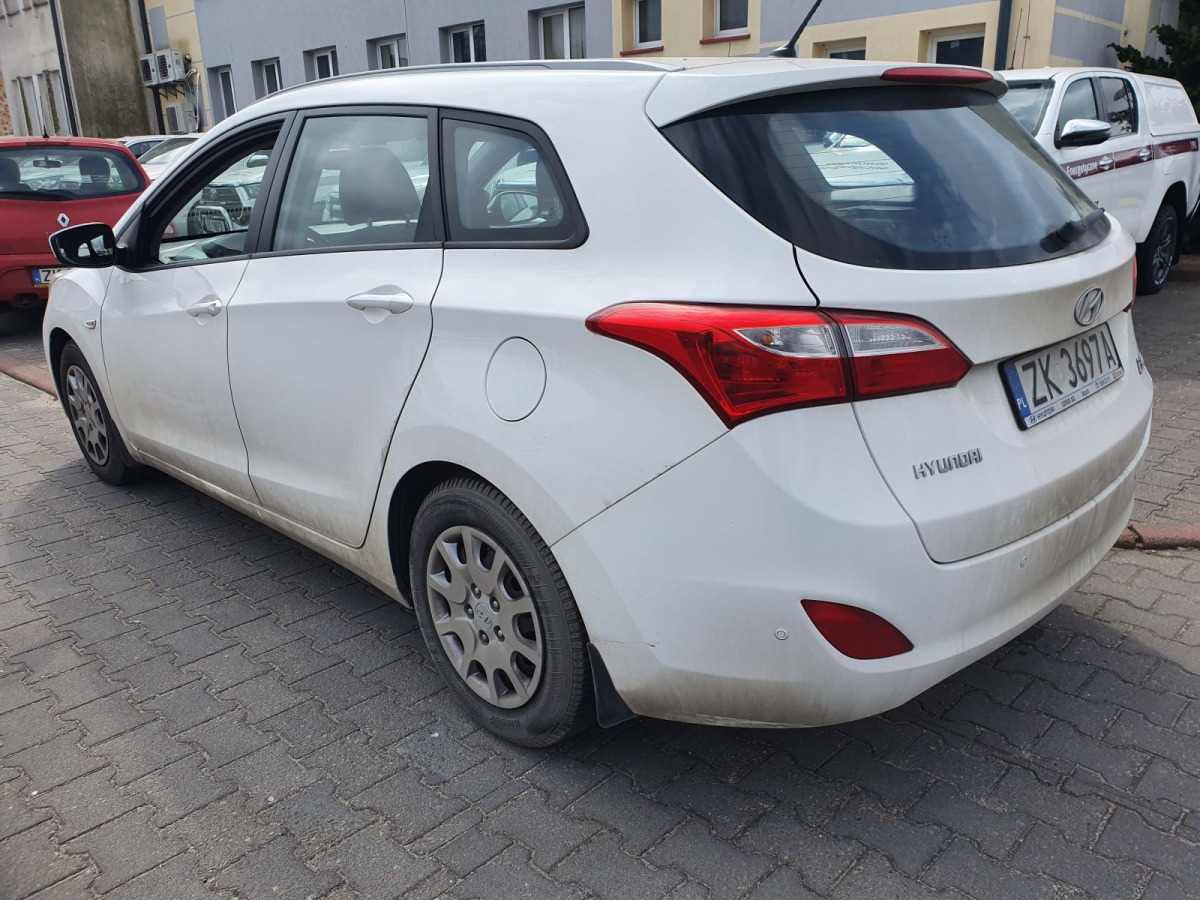 HYUNDAI I30 KOMBI - Automobil: slika 4 HYUNDAI I30 KOMBI - Automobil: slika 4
