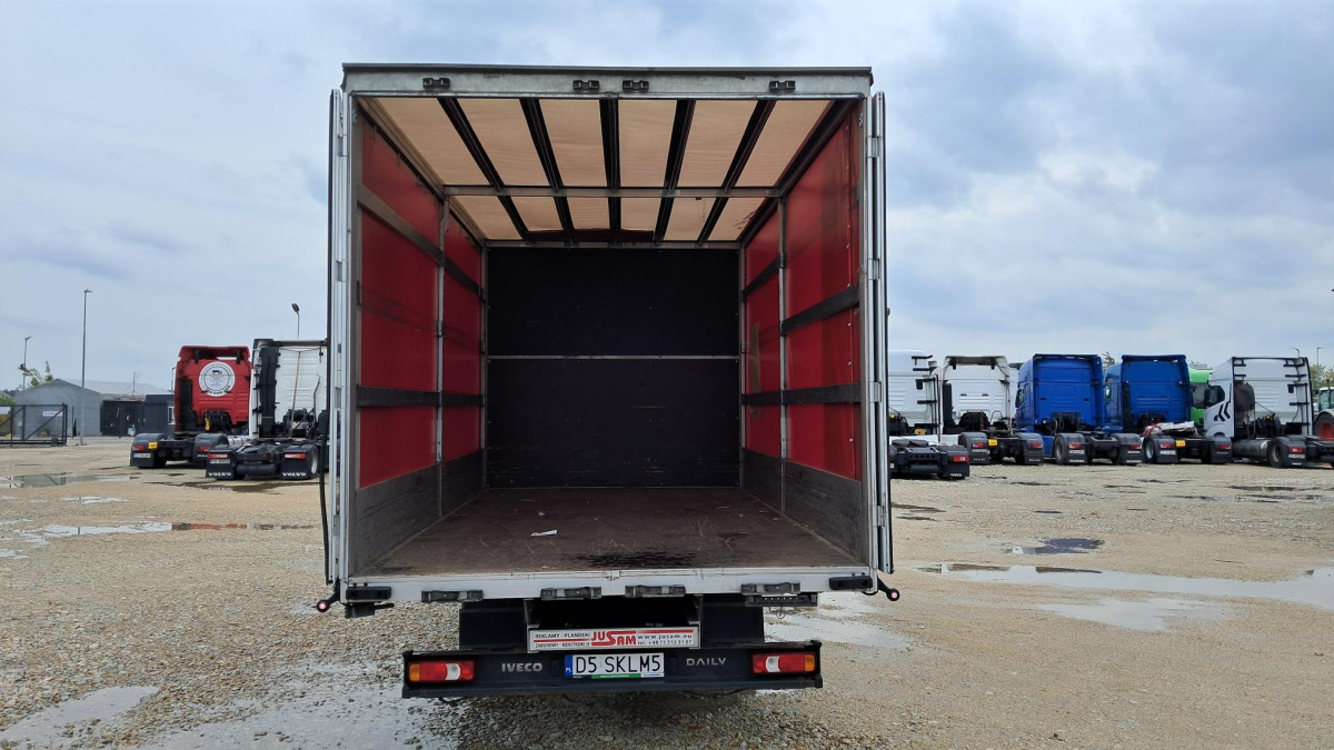 IVECO 50C18 PLANDEKA - Dostavno vozilo sa ceradom: slika 4 IVECO 50C18 PLANDEKA - Dostavno vozilo sa ceradom: slika 4