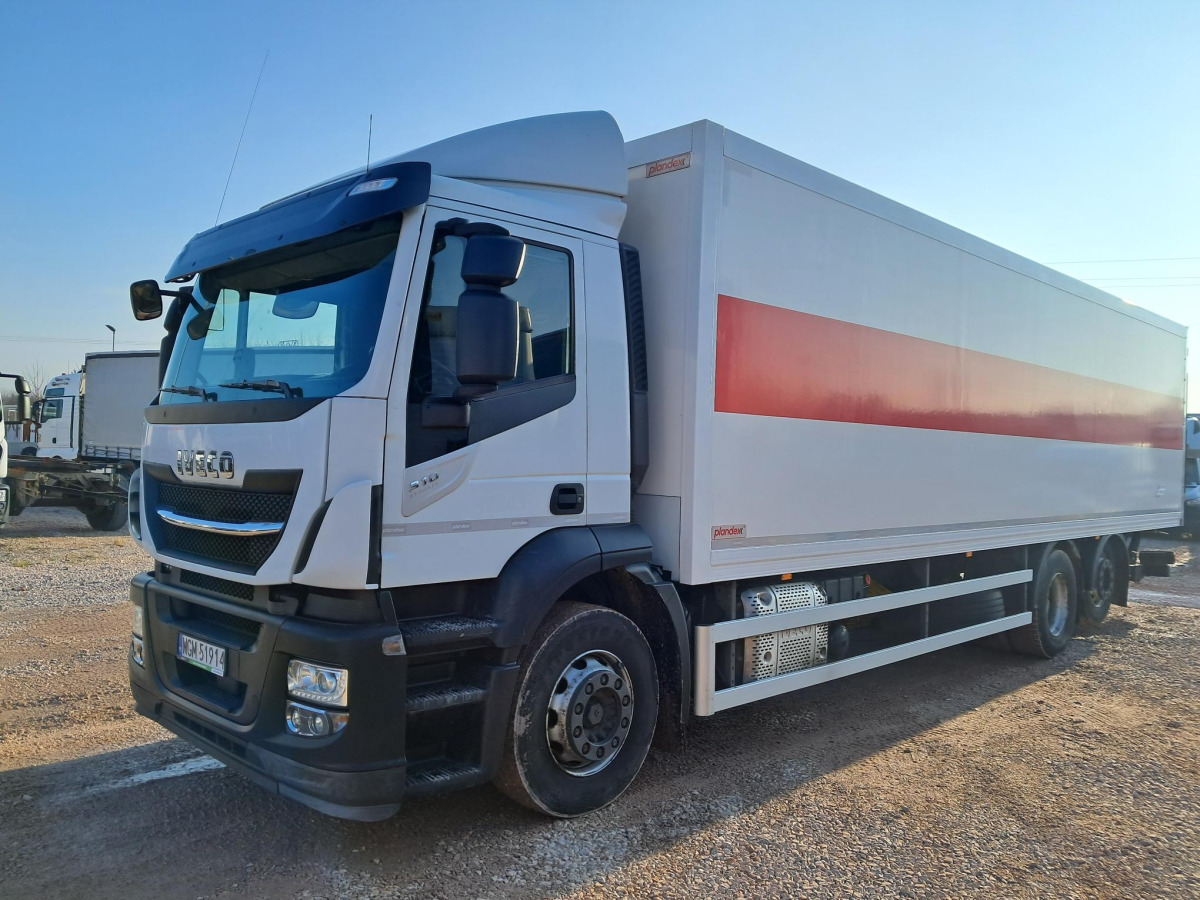 IVECO AD260SY/P KONTENER Z WINDĄ - Kamion sa zatvorenim sandukom: slika 2 IVECO AD260SY/P KONTENER Z WINDĄ - Kamion sa zatvorenim sandukom: slika 2