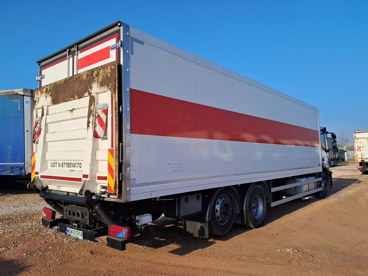 IVECO AD260SY/P KONTENER Z WINDĄ - Kamion sa zatvorenim sandukom: slika 4 IVECO AD260SY/P KONTENER Z WINDĄ - Kamion sa zatvorenim sandukom: slika 4