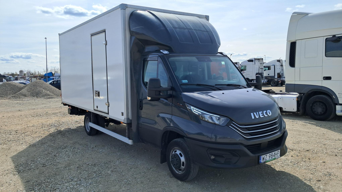 IVECO DAILY 50C18 KONTENER Z WINDĄ - Dostavno vozilo sa zatvorenim sandukom: slika 1 IVECO DAILY 50C18 KONTENER Z WINDĄ - Dostavno vozilo sa zatvorenim sandukom: slika 1