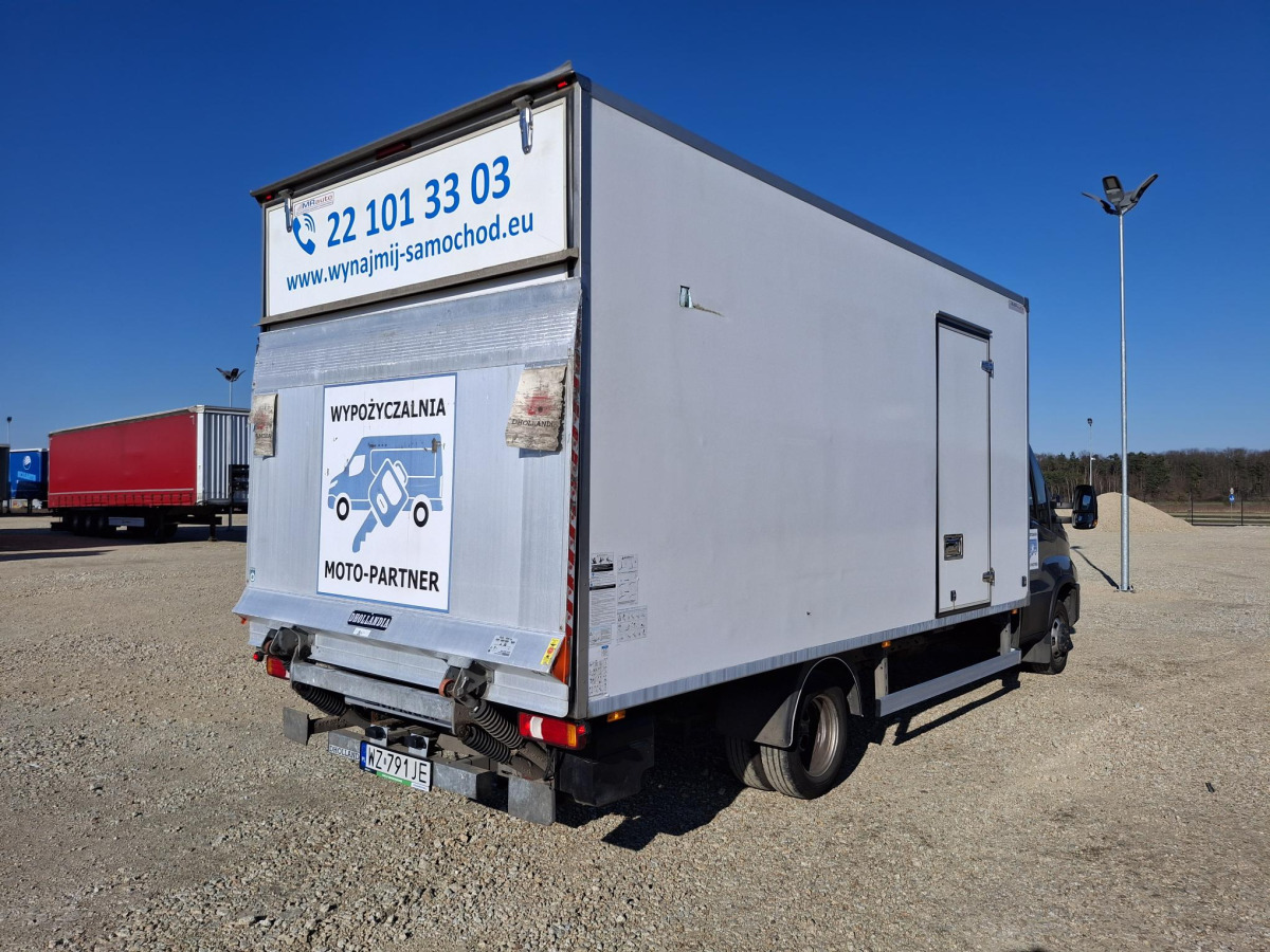 IVECO DAILY 50C18 KONTENER Z WINDĄ - Kamion sa zatvorenim sandukom: slika 5 IVECO DAILY 50C18 KONTENER Z WINDĄ - Kamion sa zatvorenim sandukom: slika 5