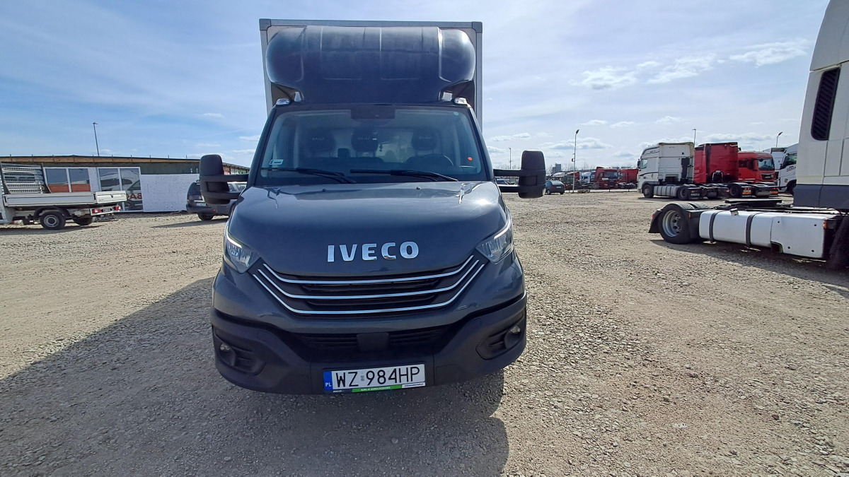 IVECO DAILY 50C18 KONTENER Z WINDĄ - Dostavno vozilo sa zatvorenim sandukom: slika 2 IVECO DAILY 50C18 KONTENER Z WINDĄ - Dostavno vozilo sa zatvorenim sandukom: slika 2