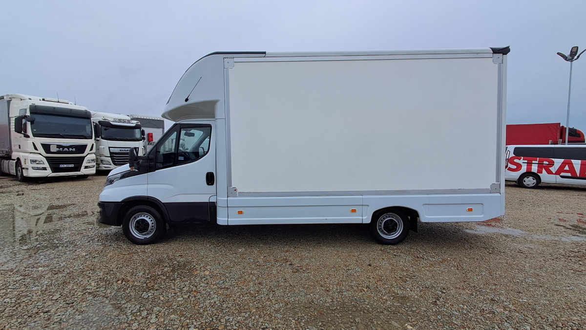 IVECO DAILY KONTENER - Dostavno vozilo sa zatvorenim sandukom: slika 4 IVECO DAILY KONTENER - Dostavno vozilo sa zatvorenim sandukom: slika 4