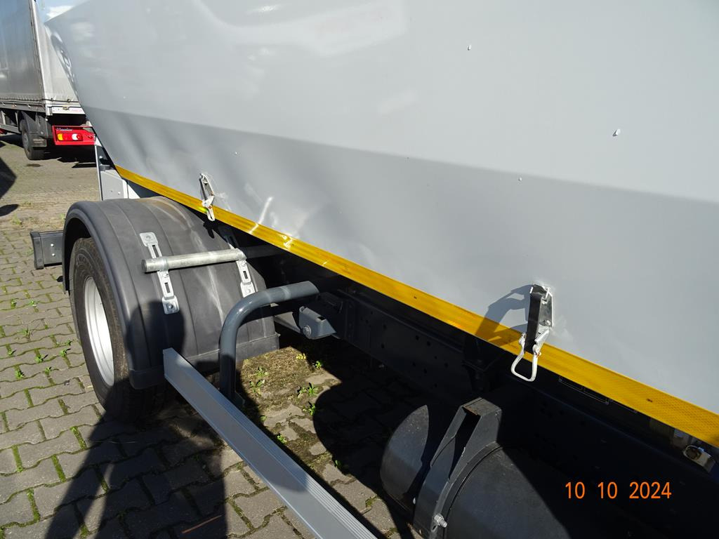 IVECO DAILY WYWÓZ ŚMIECI - Kamion za smeće: slika 5 IVECO DAILY WYWÓZ ŚMIECI - Kamion za smeće: slika 5