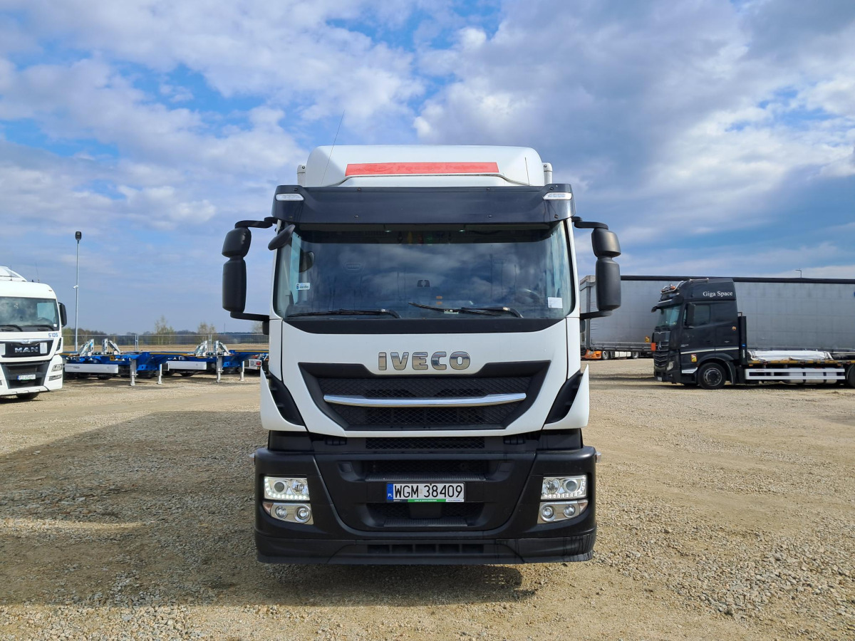 IVECO STRALIS KONTENER Z WINDĄ - Kamion sa zatvorenim sandukom: slika 2 IVECO STRALIS KONTENER Z WINDĄ - Kamion sa zatvorenim sandukom: slika 2