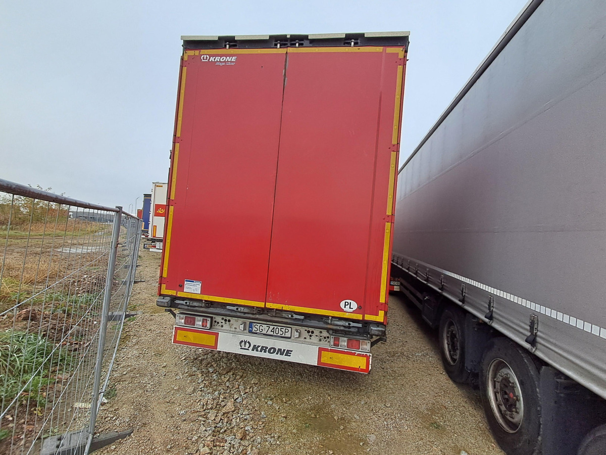 KRONE SD PLANDEKA/FIRANA - Prikolica sa ceradom: slika 2 KRONE SD PLANDEKA/FIRANA - Prikolica sa ceradom: slika 2