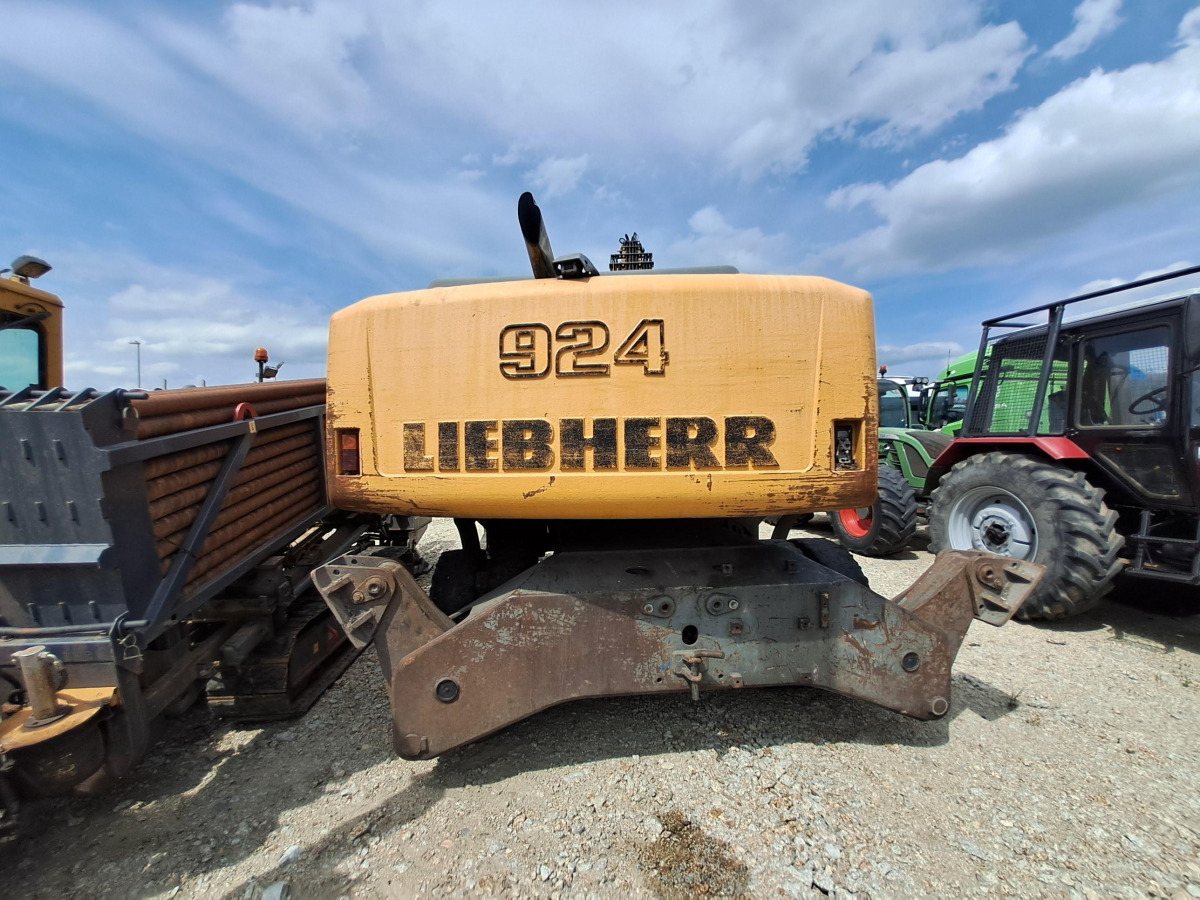 Koparka kołowa – LIEBHERR A 924 C LITRONIC – 2011 – 20 177 h – prace ziemne - Bager točkaš: slika 4 Koparka kołowa – LIEBHERR A 924 C LITRONIC – 2011 – 20 177 h – prace ziemne - Bager točkaš: slika 4