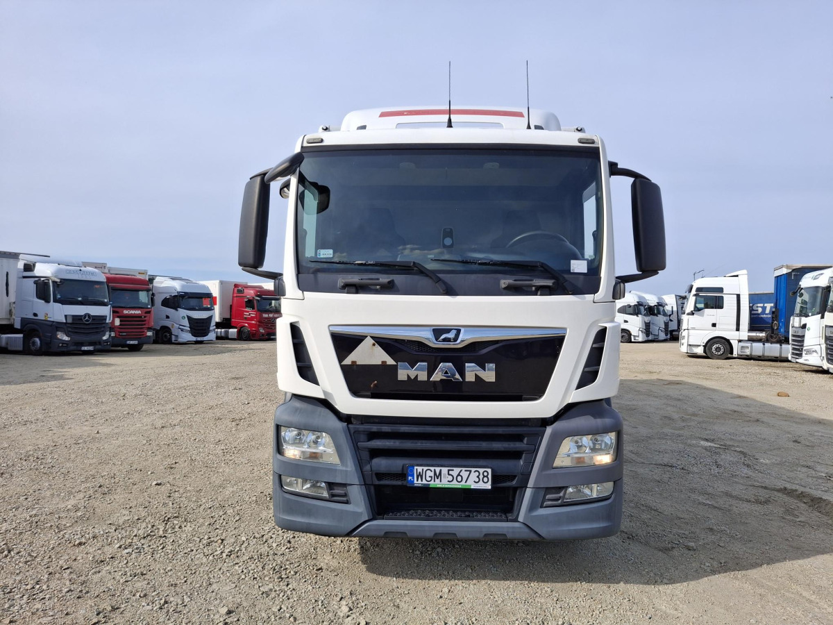MAN TGS IZOTERMICZNY - Izotermički kamion: slika 3 MAN TGS IZOTERMICZNY - Izotermički kamion: slika 3
