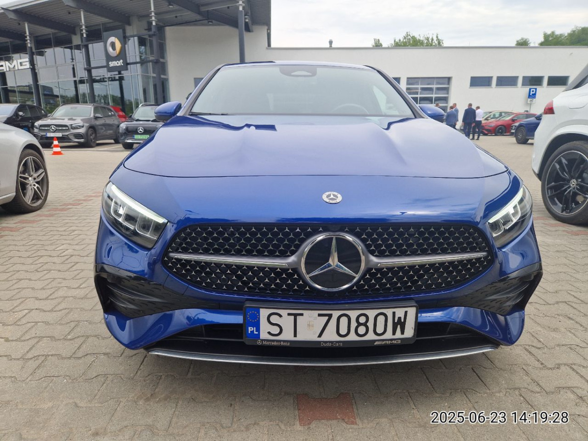 MERCEDES BENZ A 200 HATCHBACK - Hečbek: slika 3 MERCEDES BENZ A 200 HATCHBACK - Hečbek: slika 3