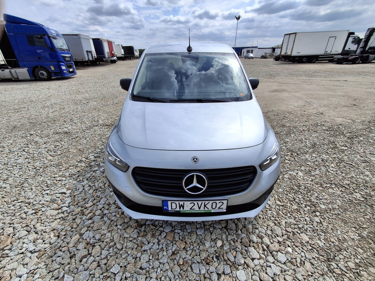 MERCEDES BENZ CITAN MINIVAN - Automobil: slika 2 MERCEDES BENZ CITAN MINIVAN - Automobil: slika 2