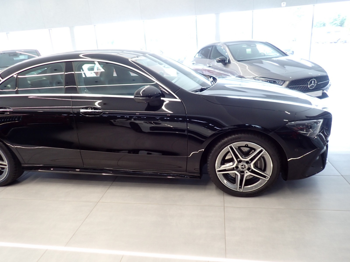 MERCEDES BENZ CLA 200 SEDAN - Limuzina: slika 5 MERCEDES BENZ CLA 200 SEDAN - Limuzina: slika 5