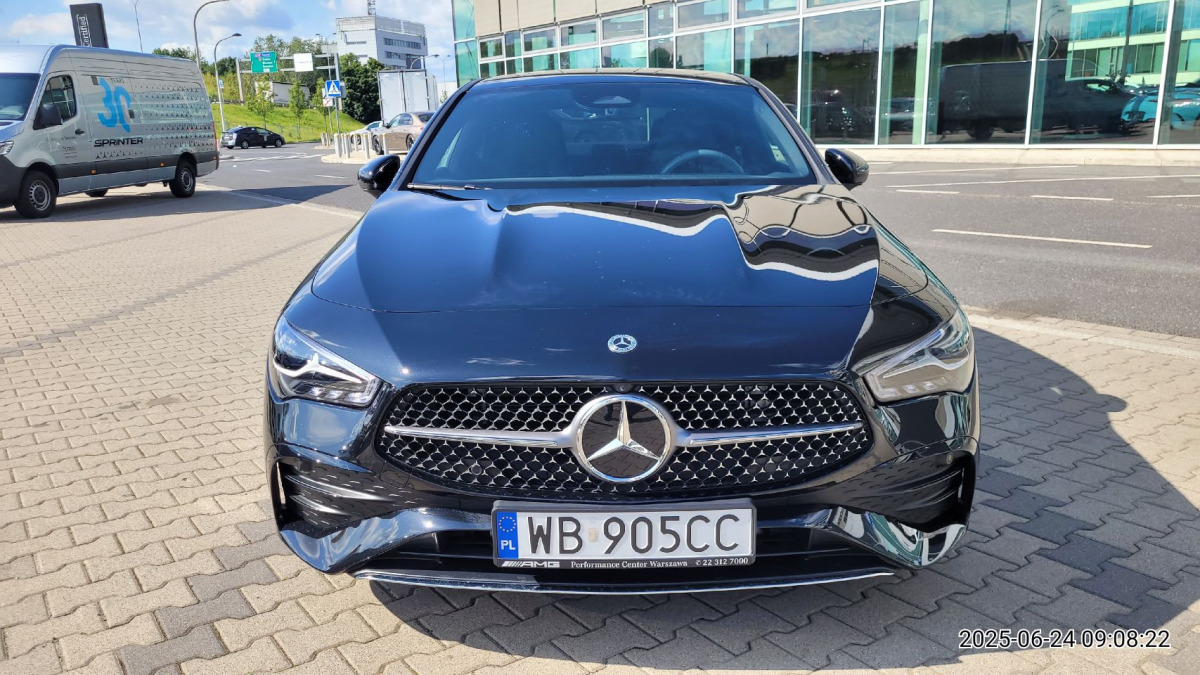MERCEDES BENZ CLA SEDAN - Limuzina: slika 3 MERCEDES BENZ CLA SEDAN - Limuzina: slika 3