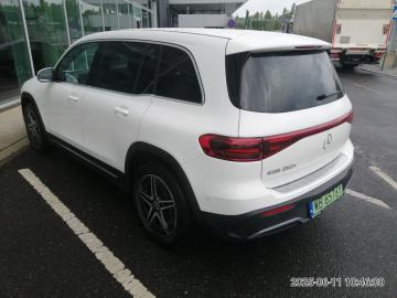 MERCEDES BENZ EQB SUV - SUVSUV: slika 3 MERCEDES BENZ EQB SUV - SUVSUV: slika 3