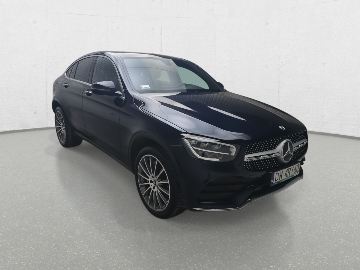 MERCEDES BENZ GLC 300 E 4MATIC SUV - SUVSUV: slika 2 MERCEDES BENZ GLC 300 E 4MATIC SUV - SUVSUV: slika 2