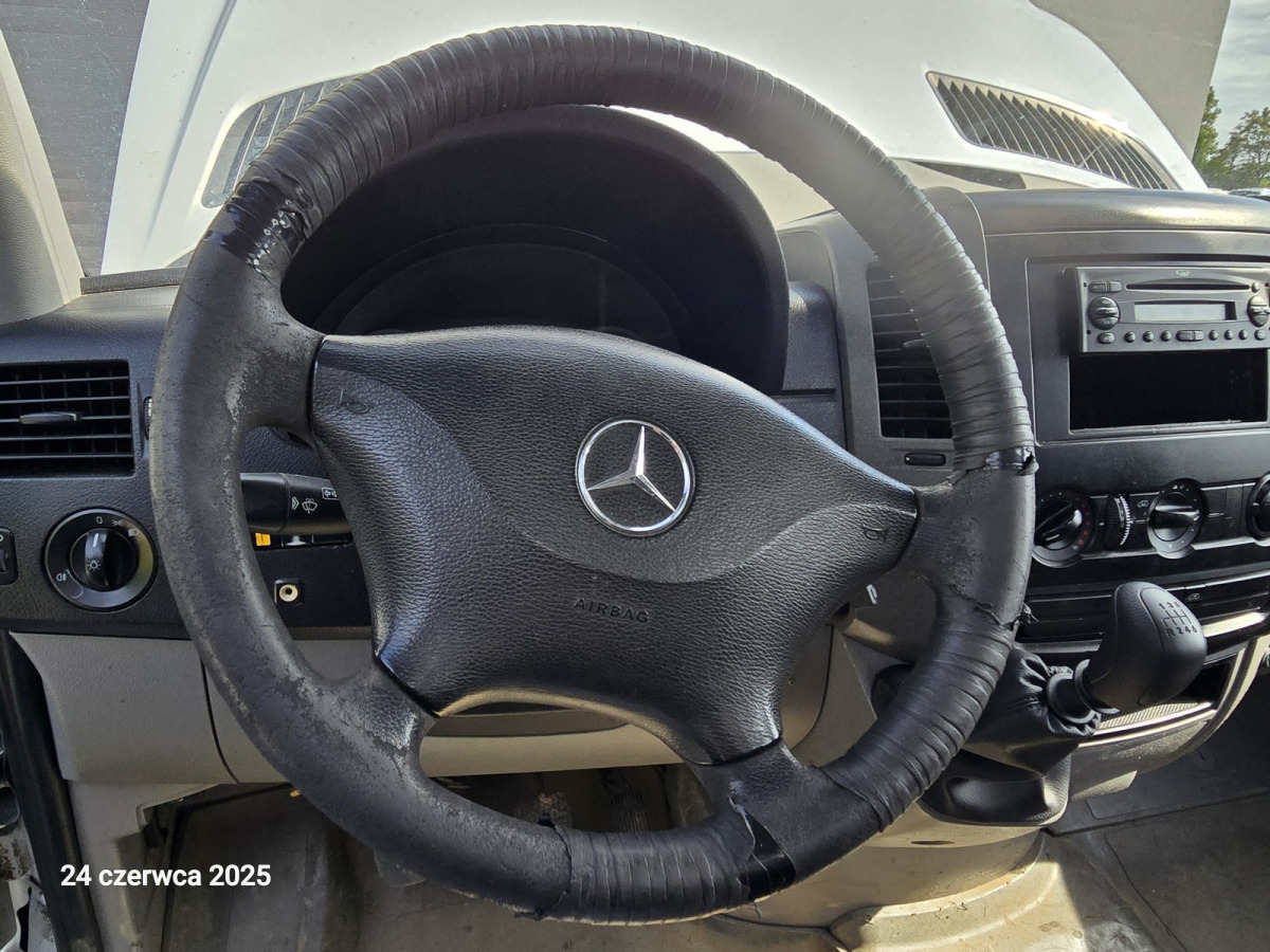 MERCEDES BENZ SPRINTER SPECJALNY - Vazdušna platforma montirana na kamion: slika 5 MERCEDES BENZ SPRINTER SPECJALNY - Vazdušna platforma montirana na kamion: slika 5
