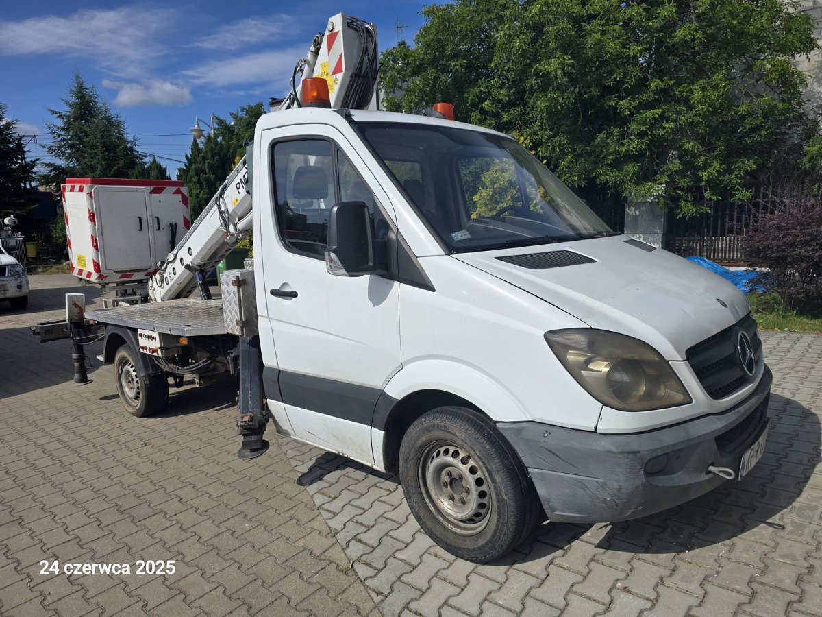 MERCEDES BENZ SPRINTER SPECJALNY - Vazdušna platforma montirana na kamion: slika 1 MERCEDES BENZ SPRINTER SPECJALNY - Vazdušna platforma montirana na kamion: slika 1