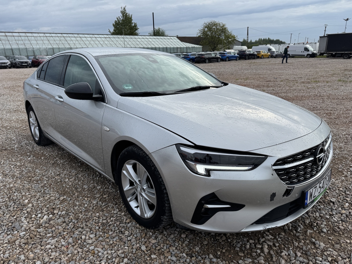 OPEL INSIGNIA LIFTBACK - Automobil: slika 1 OPEL INSIGNIA LIFTBACK - Automobil: slika 1