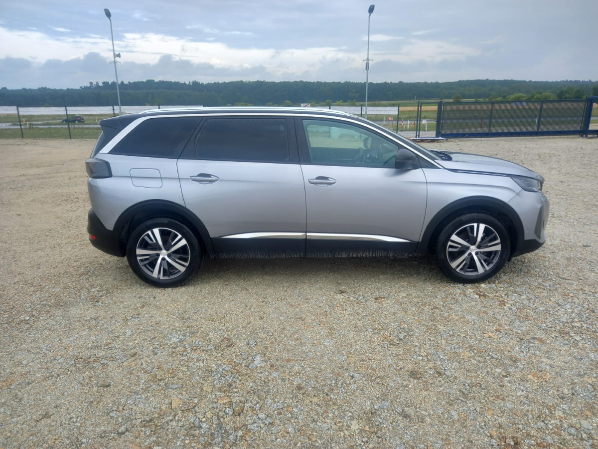 PEUGEOT 5008 SUV - SUVSUV: slika 4 PEUGEOT 5008 SUV - SUVSUV: slika 4