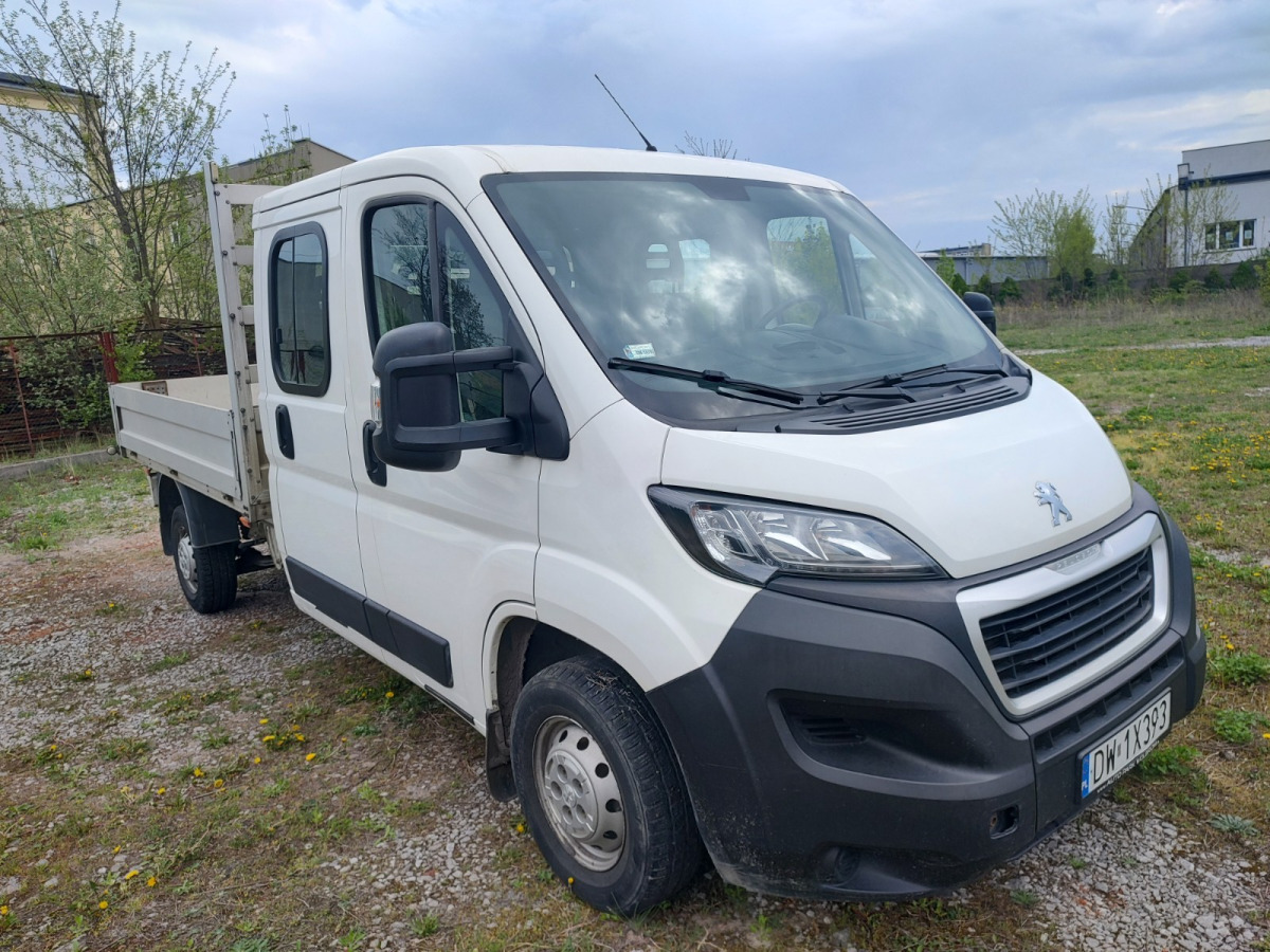 PEUGEOT BOXER DOKA - Dostavno vozilo sa duplom kabinom: slika 1 PEUGEOT BOXER DOKA - Dostavno vozilo sa duplom kabinom: slika 1