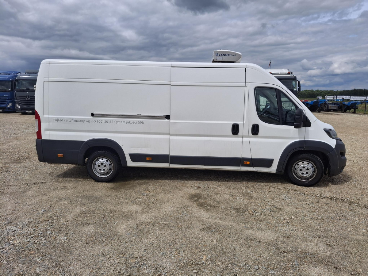 PEUGEOT BOXER FURGON BLASZAK - Furgon: slika 4 PEUGEOT BOXER FURGON BLASZAK - Furgon: slika 4