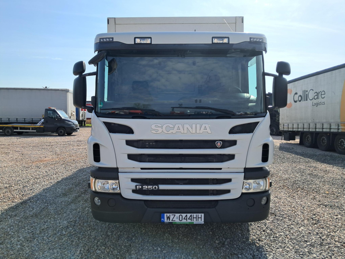 SCANIA P250 IZOTERMICZNY - Izotermički kamion: slika 2 SCANIA P250 IZOTERMICZNY - Izotermički kamion: slika 2