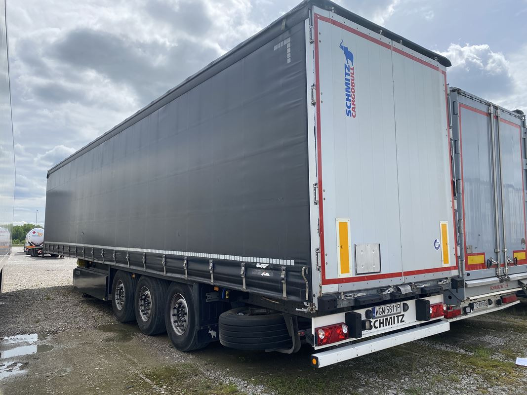 SCHMITZ CARGOBULL SCB S3T FIRANA - Prikolica sa ceradom: slika 2 SCHMITZ CARGOBULL SCB S3T FIRANA - Prikolica sa ceradom: slika 2