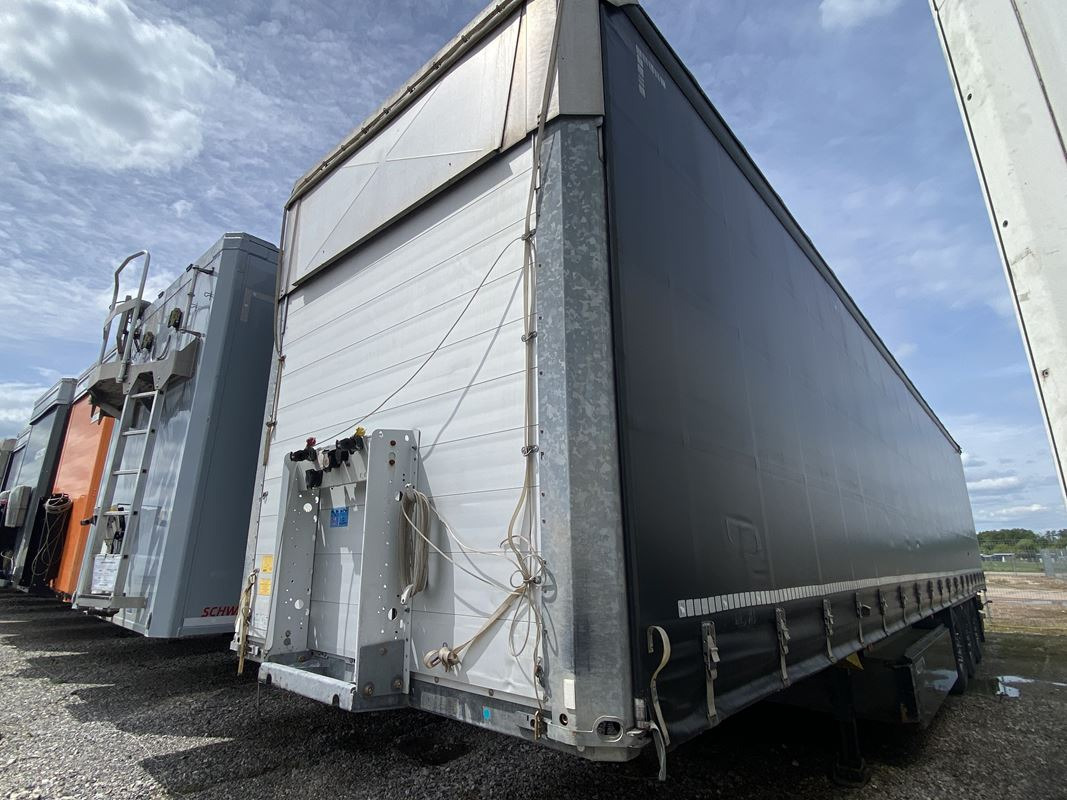 SCHMITZ CARGOBULL SCB S3T FIRANA - Prikolica sa ceradom: slika 3 SCHMITZ CARGOBULL SCB S3T FIRANA - Prikolica sa ceradom: slika 3