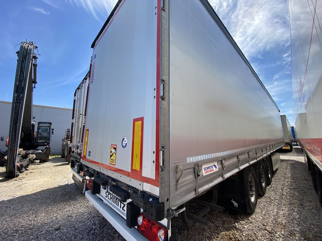 SCHMITZ CARGOBULL SCB S3T FIRANA - Prikolica sa ceradom: slika 4 SCHMITZ CARGOBULL SCB S3T FIRANA - Prikolica sa ceradom: slika 4