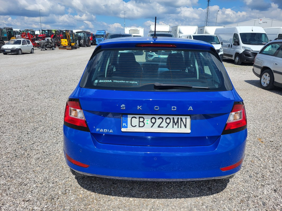 SKODA FABIA HATCHBACK - Hečbek: slika 5 SKODA FABIA HATCHBACK - Hečbek: slika 5
