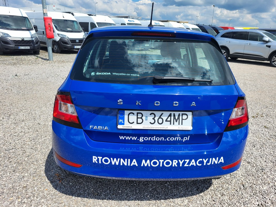 SKODA FABIA HATCHBACK - Hečbek: slika 5 SKODA FABIA HATCHBACK - Hečbek: slika 5