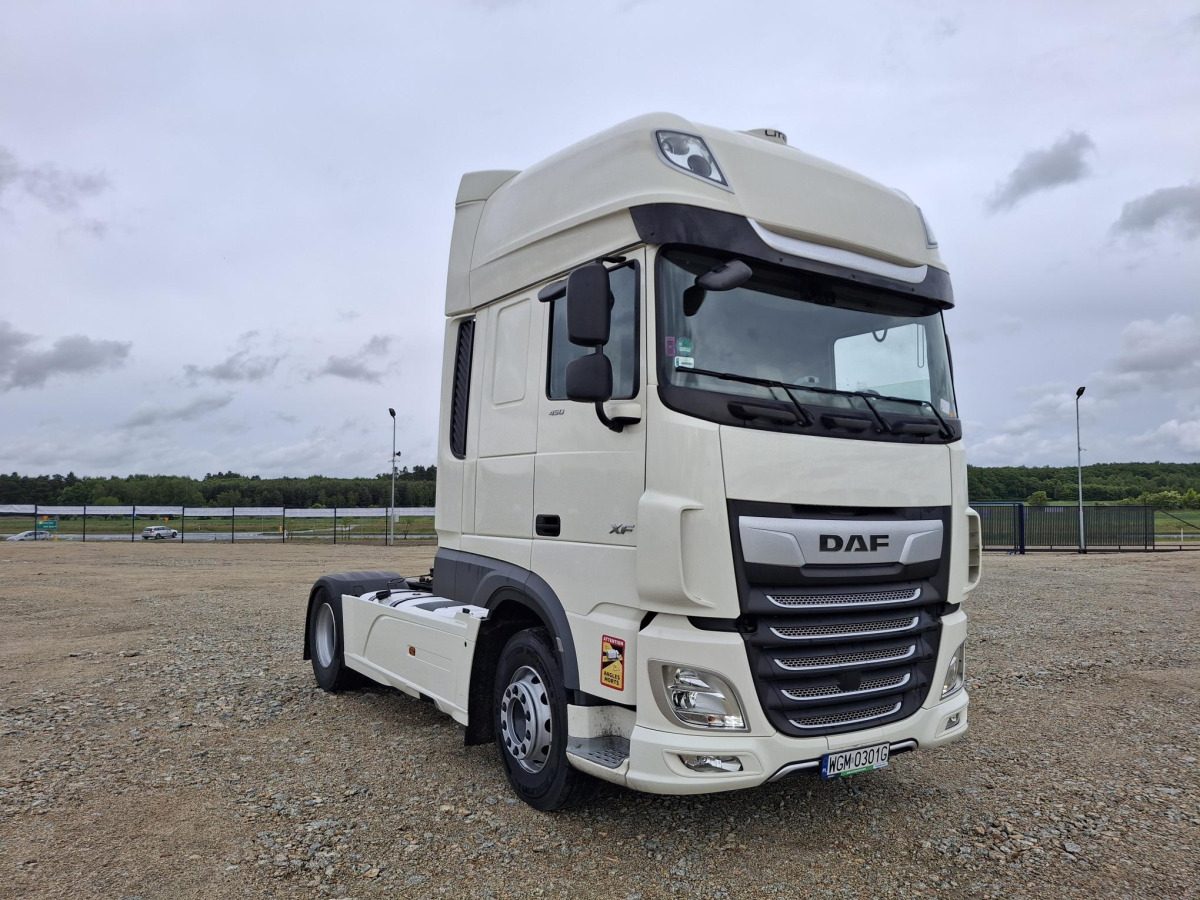 DAF XF 450 FT CIĄGNIK SIODŁOWY - Tegljač: slika 1 DAF XF 450 FT CIĄGNIK SIODŁOWY - Tegljač: slika 1