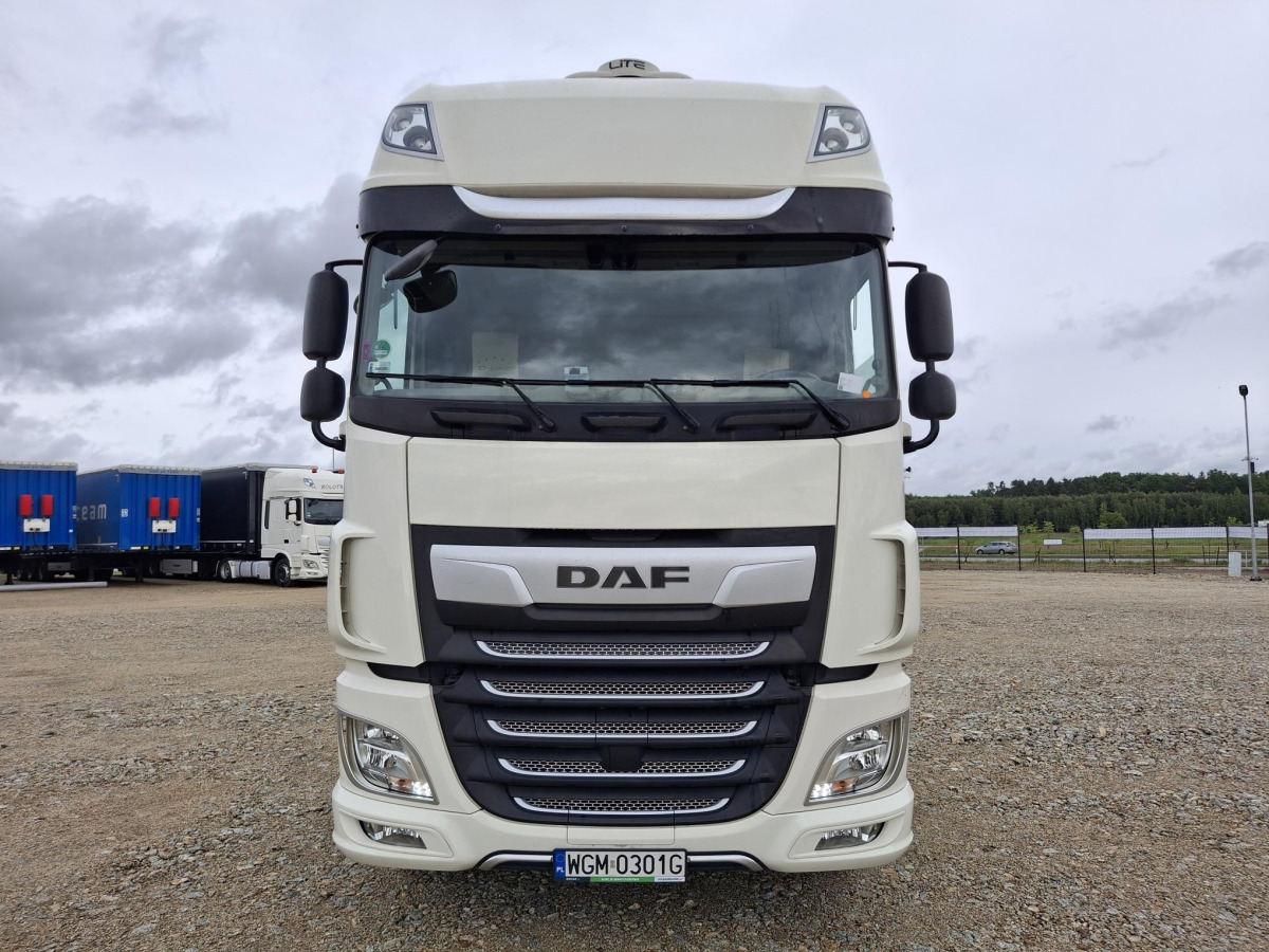 DAF XF 450 FT CIĄGNIK SIODŁOWY - Tegljač: slika 3 DAF XF 450 FT CIĄGNIK SIODŁOWY - Tegljač: slika 3