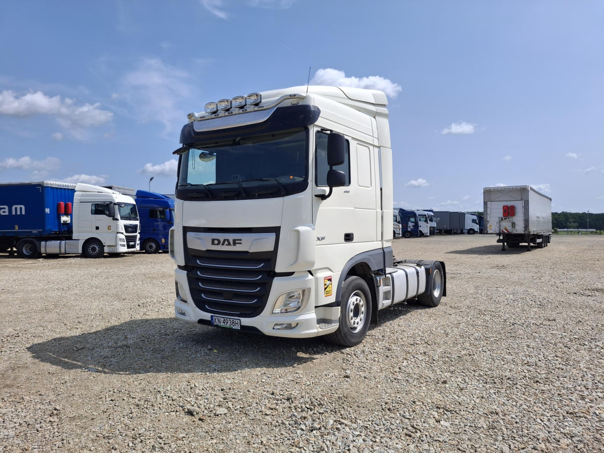 DAF XF 450 FT CIĄGNIK SIODŁOWY - Tegljač: slika 2 DAF XF 450 FT CIĄGNIK SIODŁOWY - Tegljač: slika 2