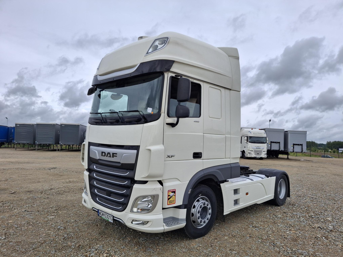 DAF XF 450 FT CIĄGNIK SIODŁOWY - Tegljač: slika 2 DAF XF 450 FT CIĄGNIK SIODŁOWY - Tegljač: slika 2
