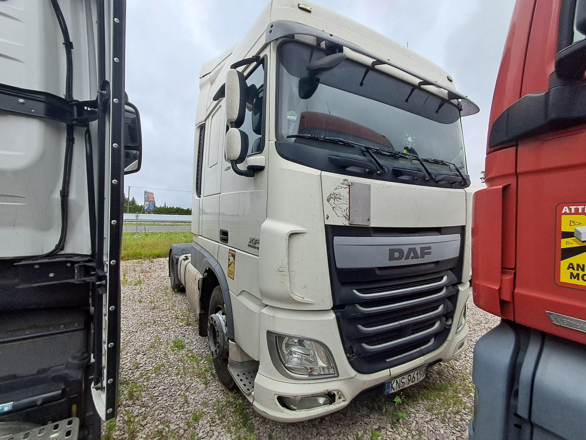 DAF XF 460 CIĄGNIK SIODŁOWY - Tegljač: slika 1 DAF XF 460 CIĄGNIK SIODŁOWY - Tegljač: slika 1