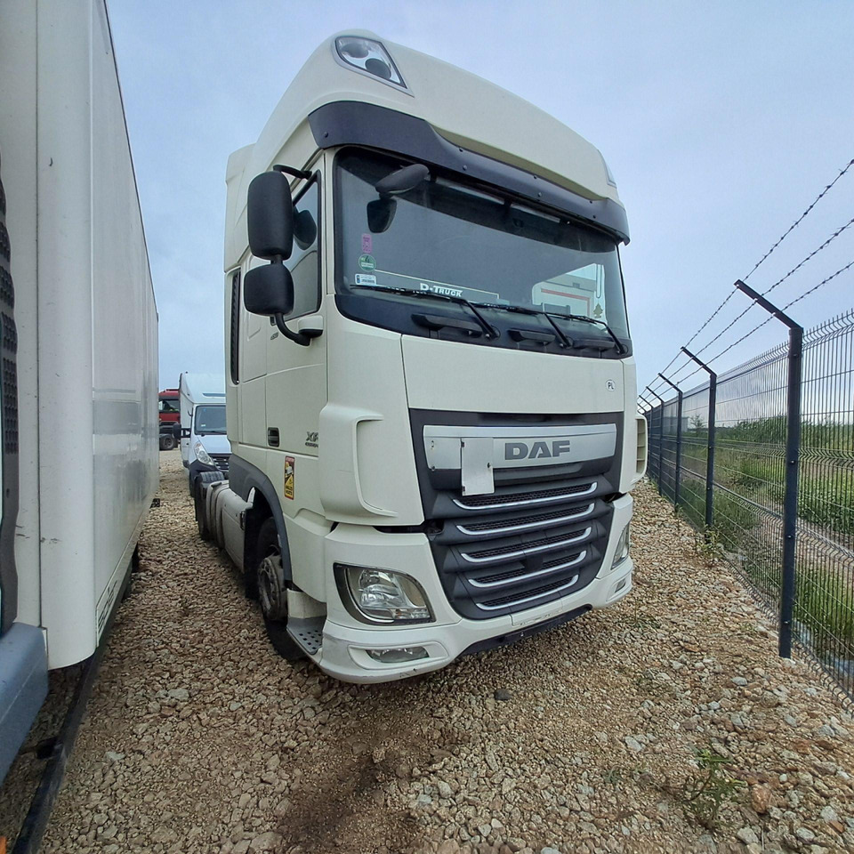 DAF XF 460 FT CIĄGNIK SIODŁOWY - Tegljač: slika 1 DAF XF 460 FT CIĄGNIK SIODŁOWY - Tegljač: slika 1