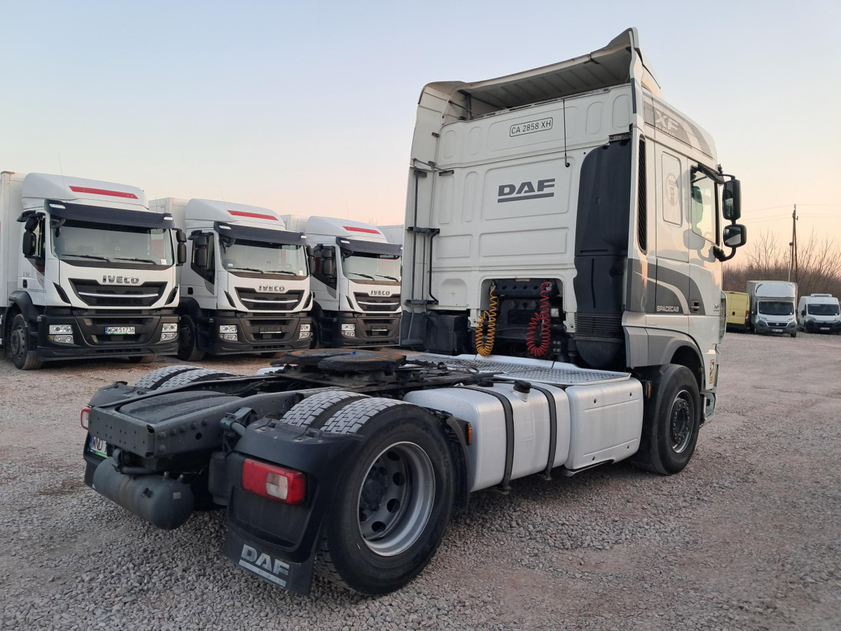 DAF XF 460 FT CIĄGNIK SIODŁOWY - Tegljač: slika 4 DAF XF 460 FT CIĄGNIK SIODŁOWY - Tegljač: slika 4