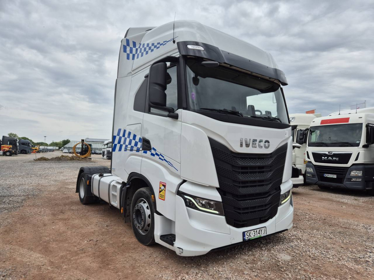 IVECO AS440ST/FP LT CIĄGNIK SIODŁOWY - Tegljač: slika 2 IVECO AS440ST/FP LT CIĄGNIK SIODŁOWY - Tegljač: slika 2