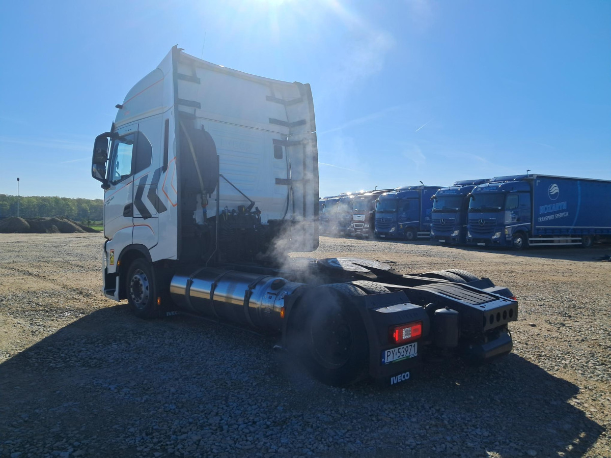 IVECO AS440ST/FP LT LNG CIĄGNIK SIODŁOWY - Tegljač: slika 5 IVECO AS440ST/FP LT LNG CIĄGNIK SIODŁOWY - Tegljač: slika 5