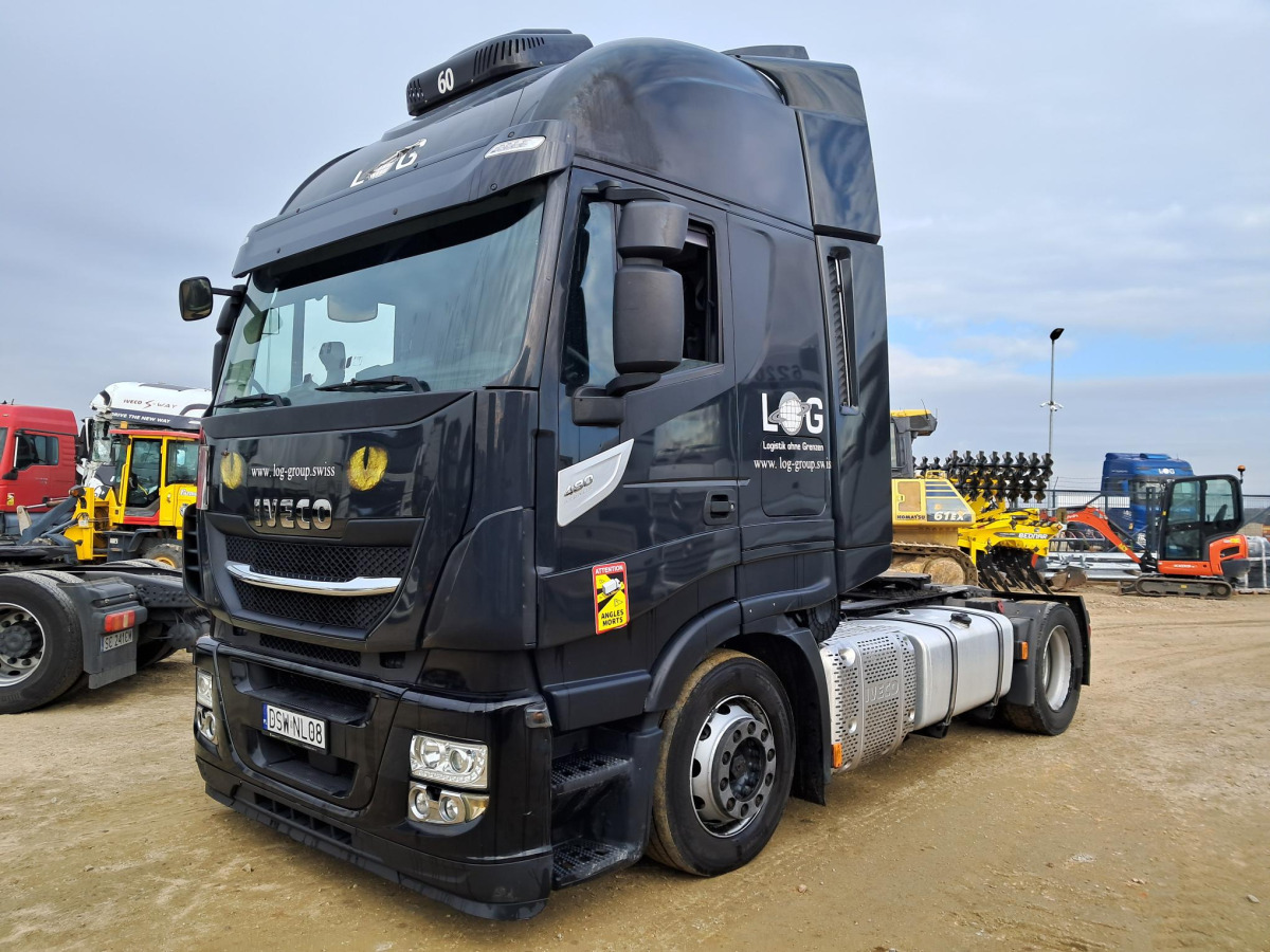IVECO AS440T CIĄGNIK SIODŁOWY - Tegljač: slika 2 IVECO AS440T CIĄGNIK SIODŁOWY - Tegljač: slika 2