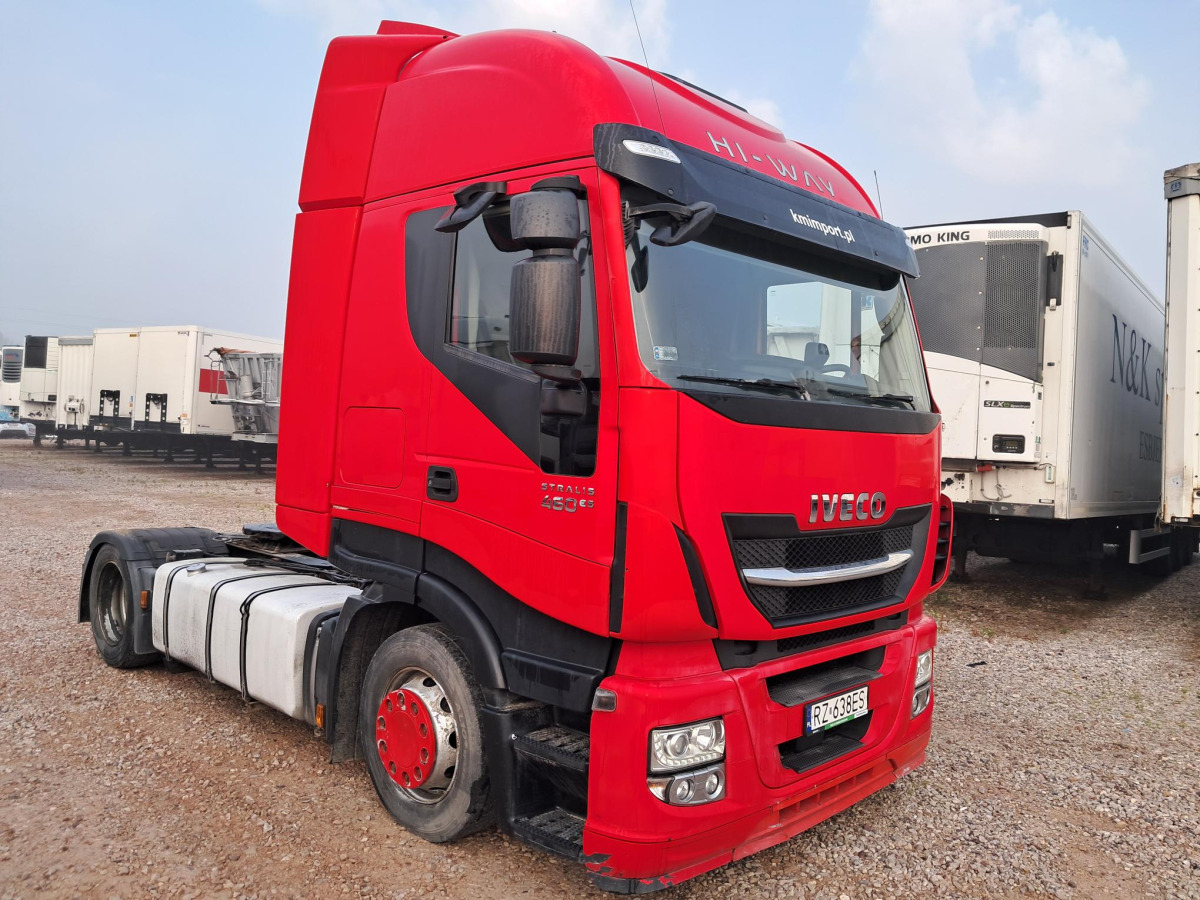 IVECO AS440T/FP-LT CIĄGNIK SIODŁOWY - Tegljač: slika 1 IVECO AS440T/FP-LT CIĄGNIK SIODŁOWY - Tegljač: slika 1