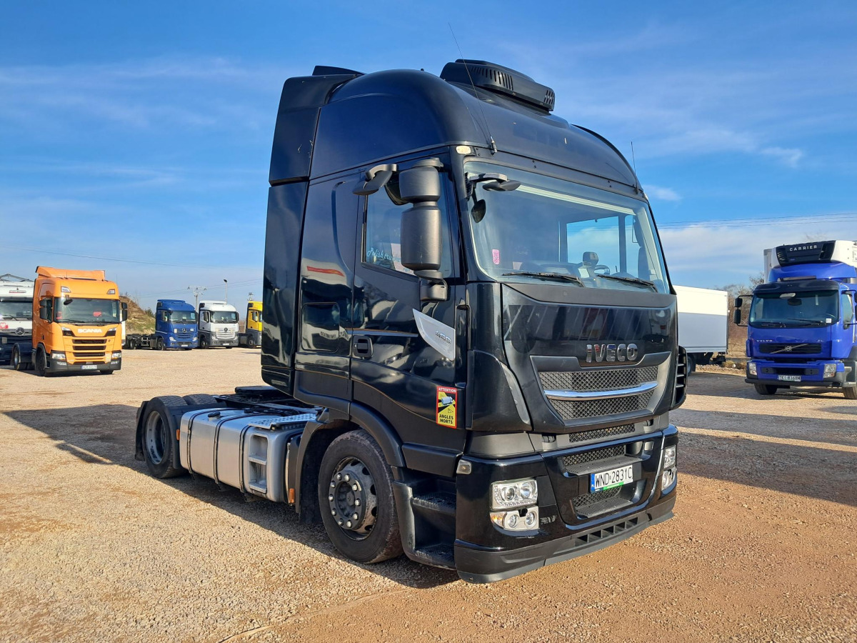 IVECO AS440T/ FP LT CIĄGNIK SIODŁOWY - Tegljač: slika 1 IVECO AS440T/ FP LT CIĄGNIK SIODŁOWY - Tegljač: slika 1