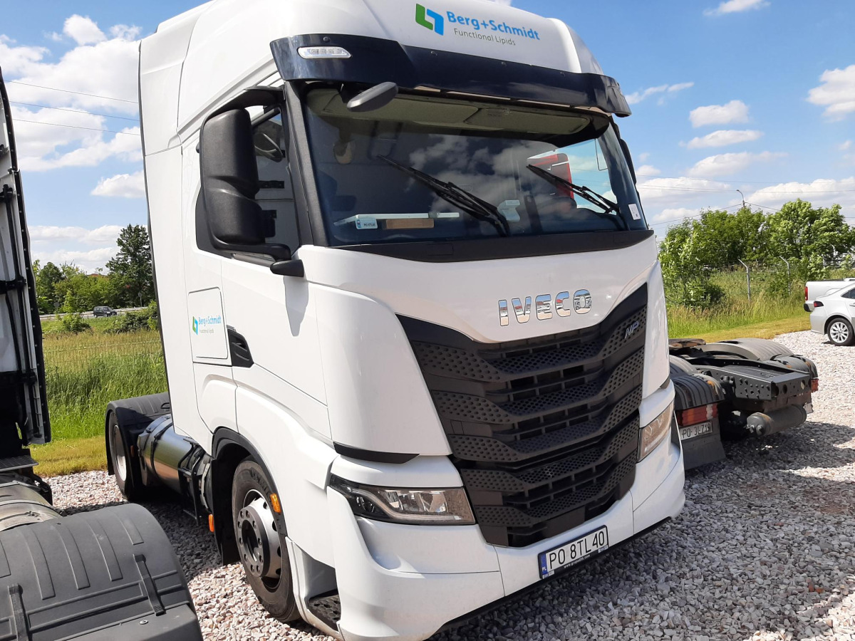 IVECO S-WAY CIĄGNIK SIODŁOWY - Tegljač: slika 1 IVECO S-WAY CIĄGNIK SIODŁOWY - Tegljač: slika 1