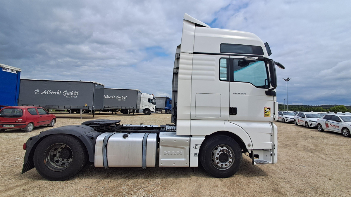MAN TGX 18.500 4X2 BLS CIĄGNIK SIODŁOWY - Tegljač: slika 5 MAN TGX 18.500 4X2 BLS CIĄGNIK SIODŁOWY - Tegljač: slika 5