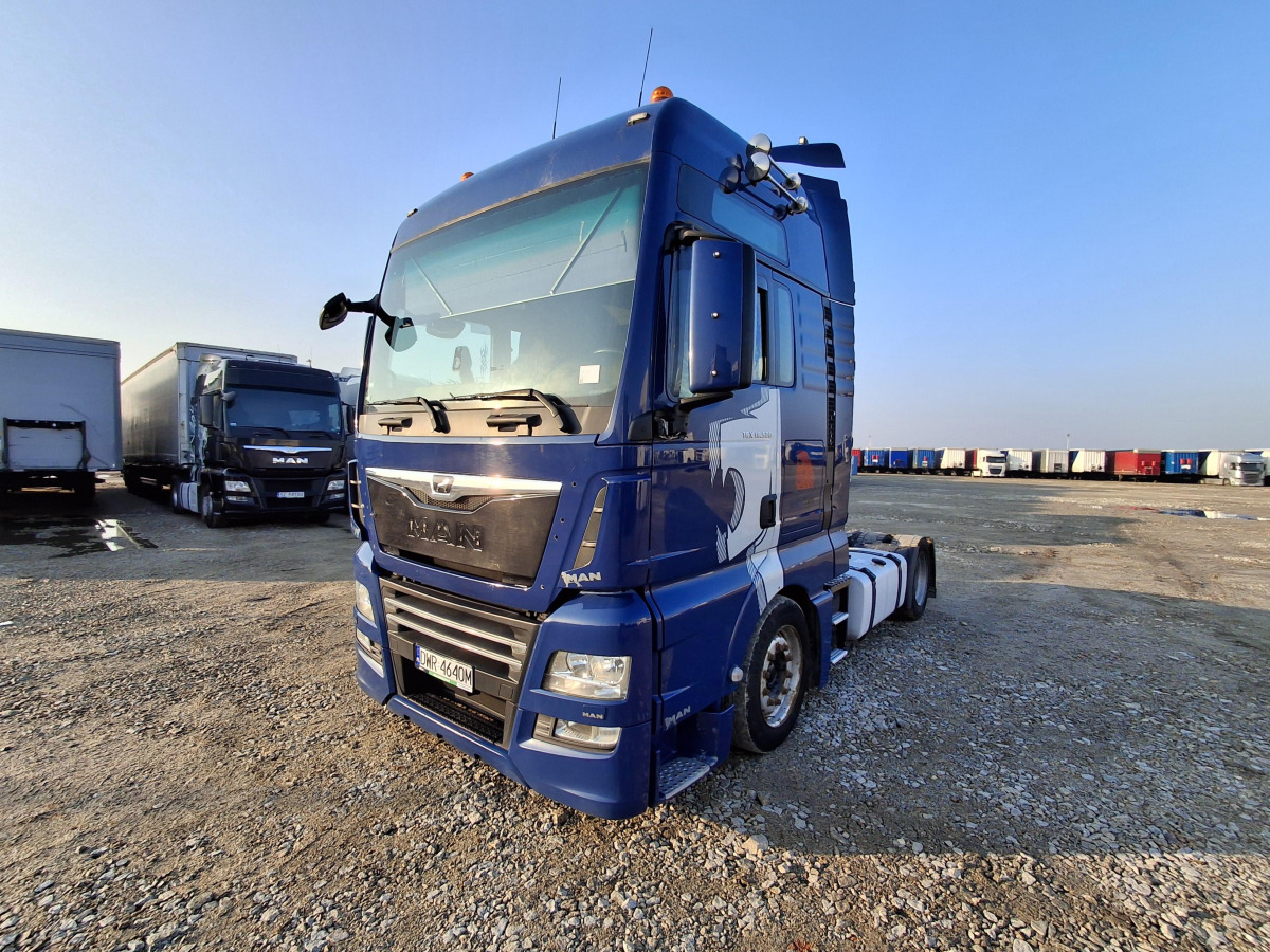 MAN TGX 18.500 CIĄGNIK SIODŁOWY - Tegljač: slika 2 MAN TGX 18.500 CIĄGNIK SIODŁOWY - Tegljač: slika 2