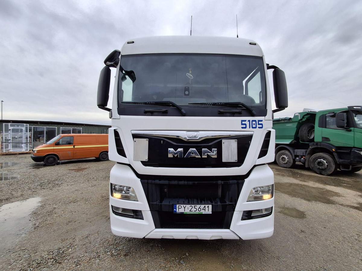 MAN TGX CIĄGNIK SIODŁOWY - Tegljač: slika 2 MAN TGX CIĄGNIK SIODŁOWY - Tegljač: slika 2