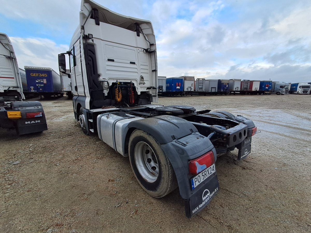 MAN TGX CIĄGNIK SIODŁOWY - Tegljač: slika 3 MAN TGX CIĄGNIK SIODŁOWY - Tegljač: slika 3