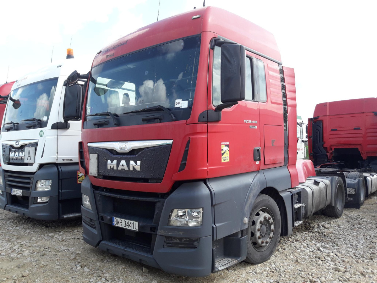 MAN TGX CIĄGNIK SIODŁOWY - Tegljač: slika 2 MAN TGX CIĄGNIK SIODŁOWY - Tegljač: slika 2